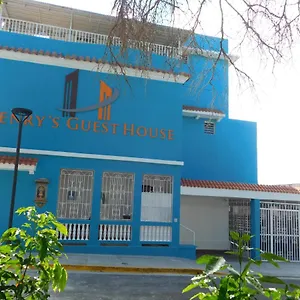 Guest house Henry's San Juan